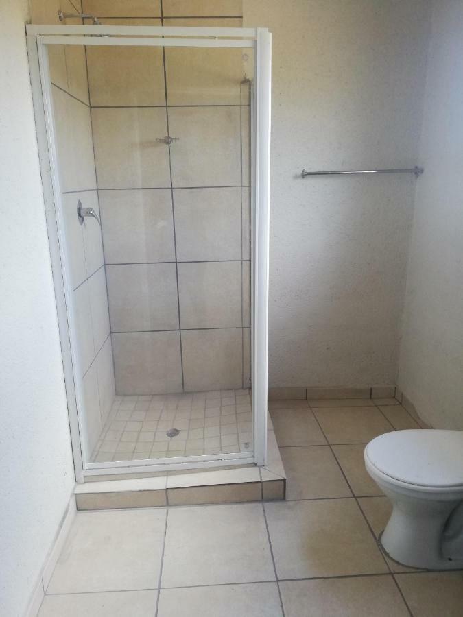 Btv Guesthouse Хейзивю Екстериор снимка